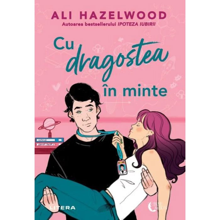 CU DRAGOSTEA IN MINTE. Ali Hazelwood. (coperta originala) reeditare